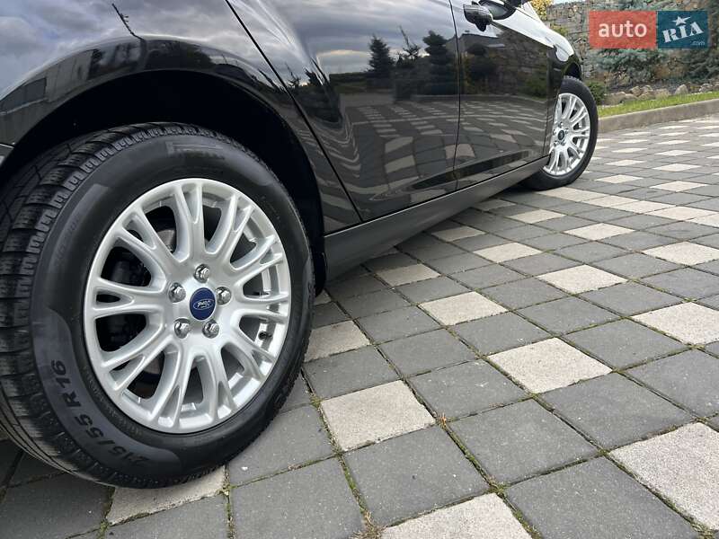 Универсал Ford Focus 2013 в Стрые