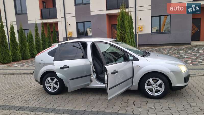 Хетчбек Ford Focus 2005 в Луцьку фото 12 Хетчбек Ford Focus 2005 в Луцьку