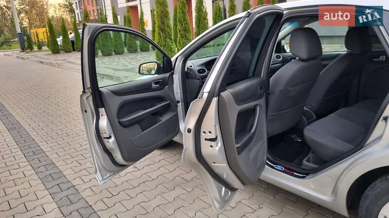Хетчбек Ford Focus 2005 в Луцьку фото 22 Хетчбек Ford Focus 2005 в Луцьку
