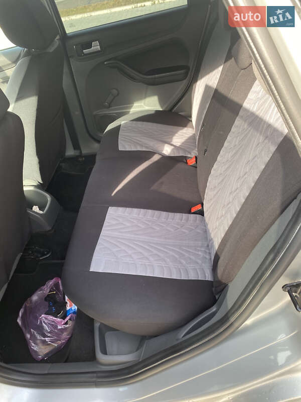 Универсал Ford Focus 2007 в Киеве фото 14 Универсал Ford Focus 2007 в Киеве
