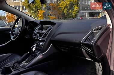 Хетчбек Ford Focus 2014 в  фото 12 Хетчбек Ford Focus 2014 в
