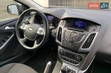Універсал Ford Focus 2012 в  фото 36 Універсал Ford Focus 2012 в