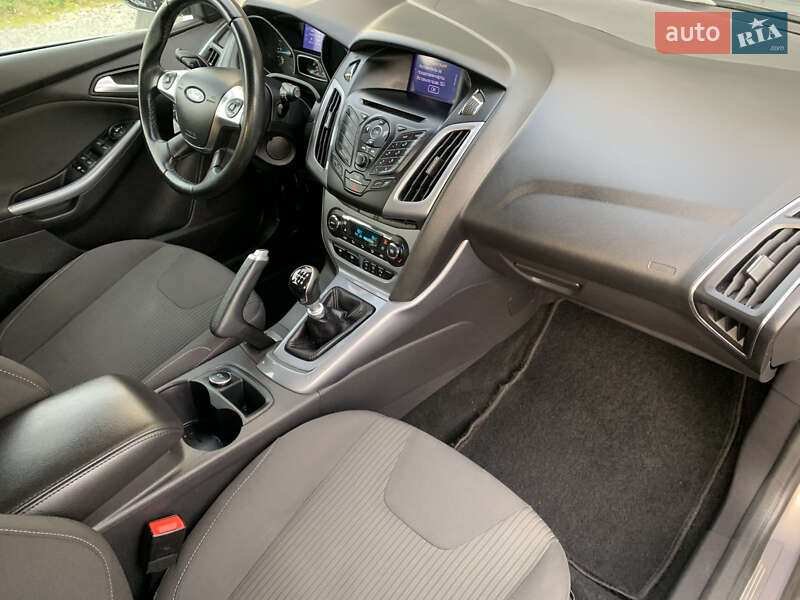 Універсал Ford Focus 2012 в Рівному фото 42 Універсал Ford Focus 2012 в Рівному