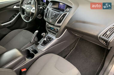 Універсал Ford Focus 2012 в  фото 42 Універсал Ford Focus 2012 в