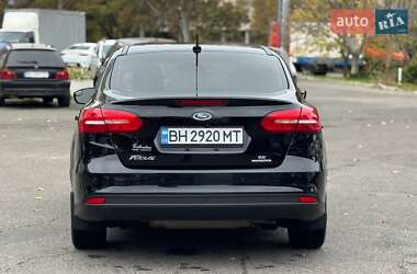 Седан Ford Focus 2016 в 