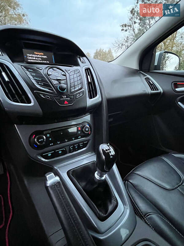 Універсал Ford Focus 2013 в Звягелі