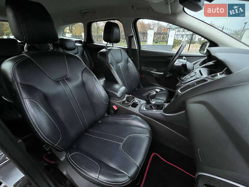 Універсал Ford Focus 2013 в Звягелі