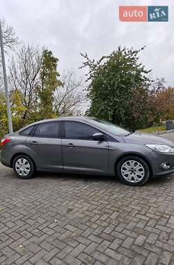 Седан Ford Focus 2012 в 