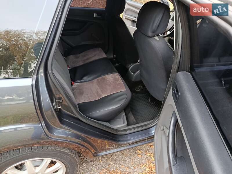 Універсал Ford Focus 2005 в Рівному фото 15 Універсал Ford Focus 2005 в Рівному