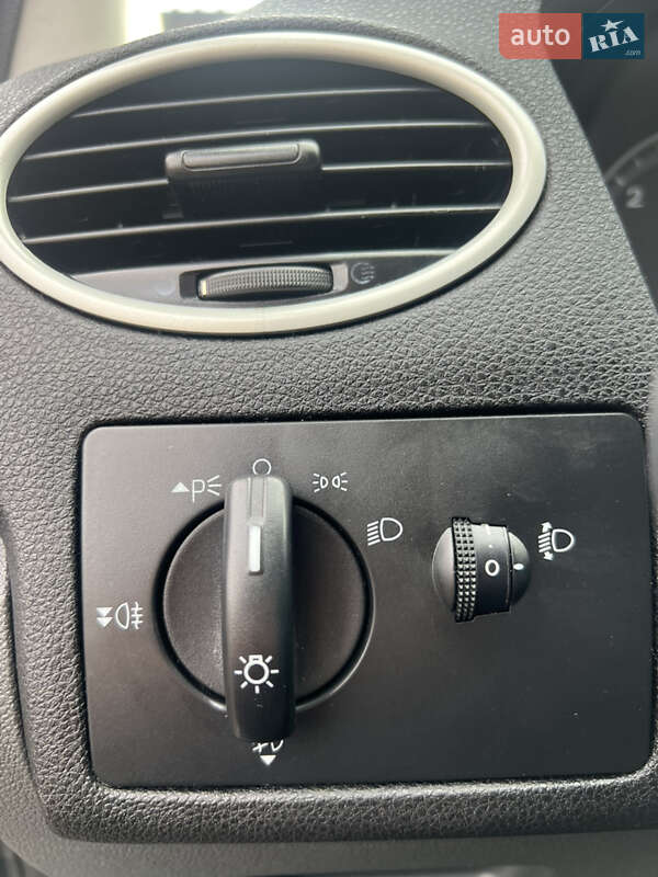 Универсал Ford Focus 2007 в Житомире фото 17 Универсал Ford Focus 2007 в Житомире