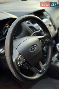 Седан Ford Focus 2018 в  фото 17 Седан Ford Focus 2018 в