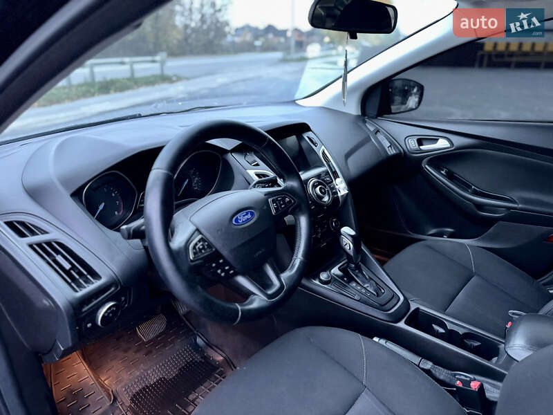 Седан Ford Focus 2015 в Виннице