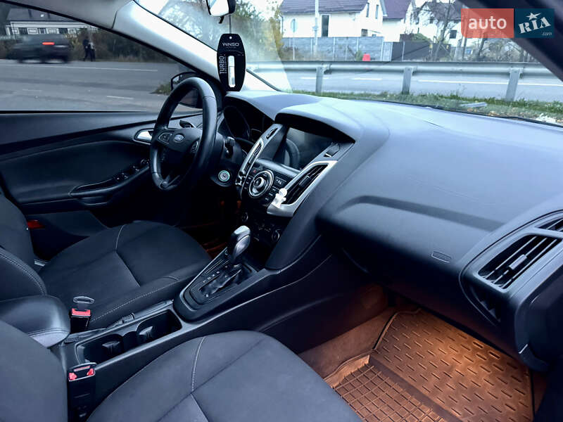 Седан Ford Focus 2015 в Виннице