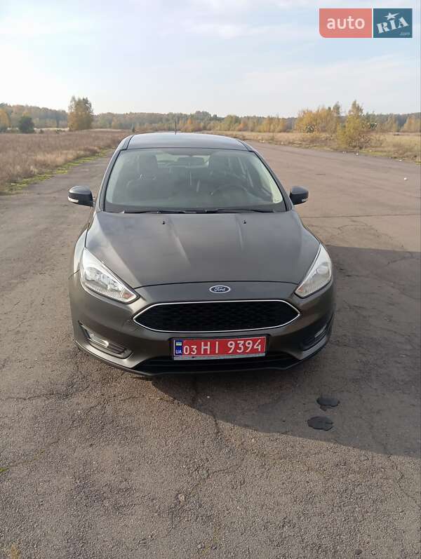 Універсал Ford Focus 2015 в Луцьку фото Універсал Ford Focus 2015 в Луцьку