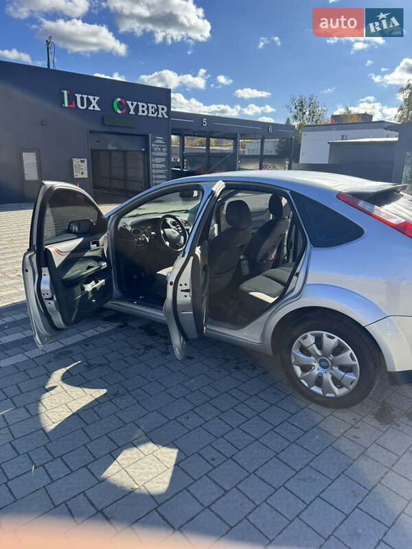 Хетчбек Ford Focus 2007 в Львові фото 13 Хетчбек Ford Focus 2007 в Львові