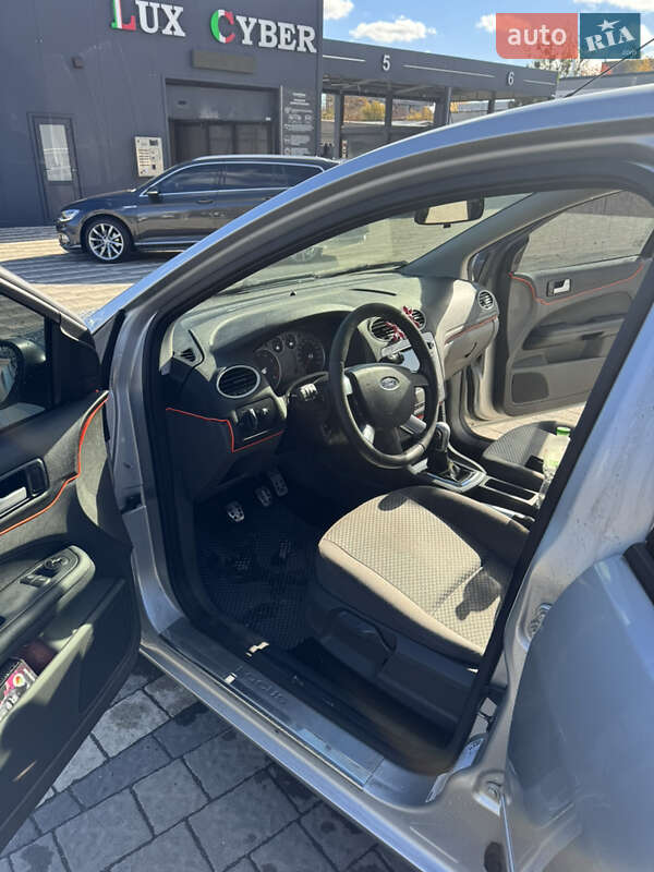 Хетчбек Ford Focus 2007 в Львові фото 25 Хетчбек Ford Focus 2007 в Львові