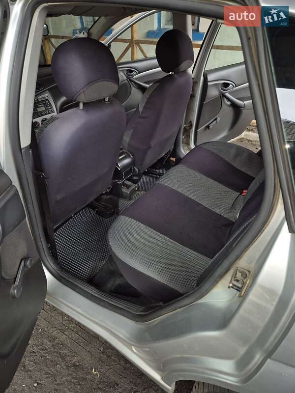 Хетчбек Ford Focus 2003 в Золотоноші фото 5 Хетчбек Ford Focus 2003 в Золотоноші