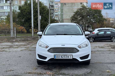 Седан Ford Focus 2015 в Полтаве Седан Ford Focus 2015 в Полтаве