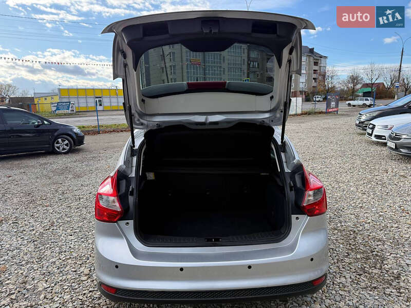 Хэтчбек Ford Focus 2012 в Коломые фото 27 Хэтчбек Ford Focus 2012 в Коломые