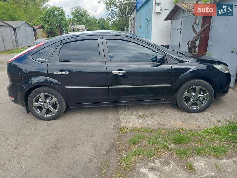 Хетчбек Ford Focus 2008 в Черкасах