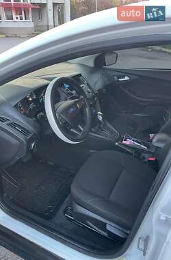 Хетчбек Ford Focus 2015 в  фото 4 Хетчбек Ford Focus 2015 в