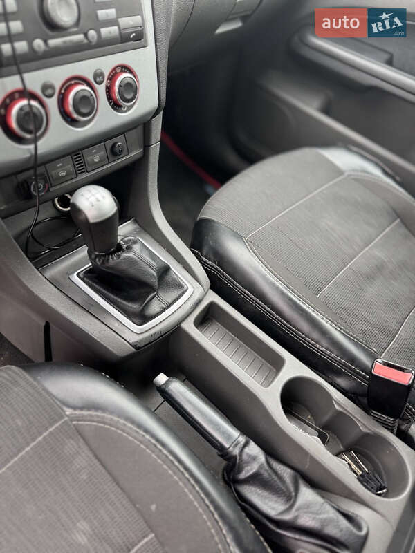 Універсал Ford Focus 2006 в Долині