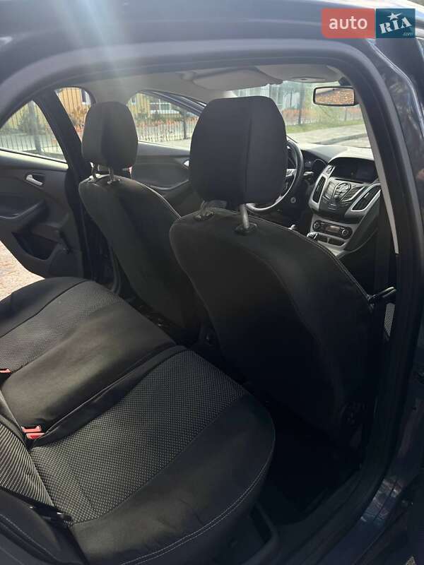 Хэтчбек Ford Focus 2011 в Житомире