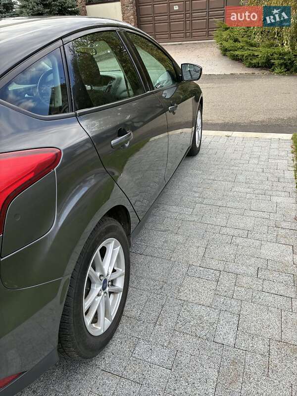 Хетчбек Ford Focus 2015 в Києві фото 4 Хетчбек Ford Focus 2015 в Києві
