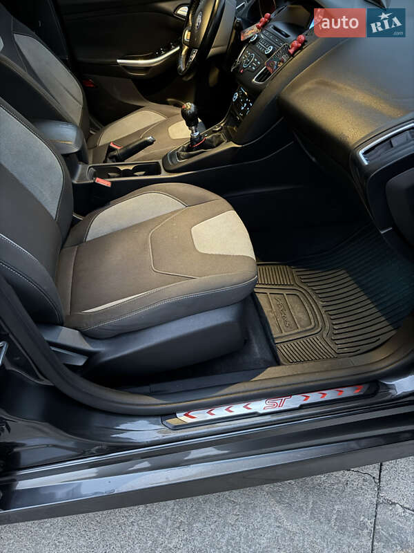 Хетчбек Ford Focus 2015 в Одесі фото 17 Хетчбек Ford Focus 2015 в Одесі