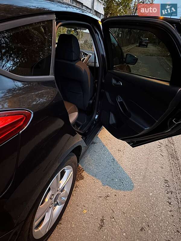 Хетчбек Ford Focus 2014 в Запоріжжі