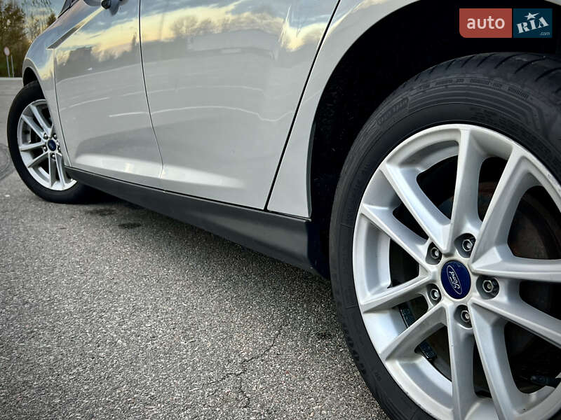 Хетчбек Ford Focus 2017 в Києві