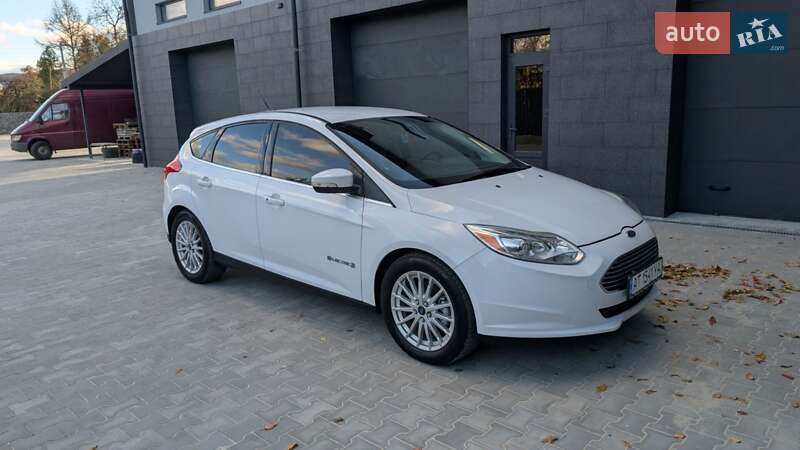 Хетчбек Ford Focus 2017 в Косові фото 5 Хетчбек Ford Focus 2017 в Косові