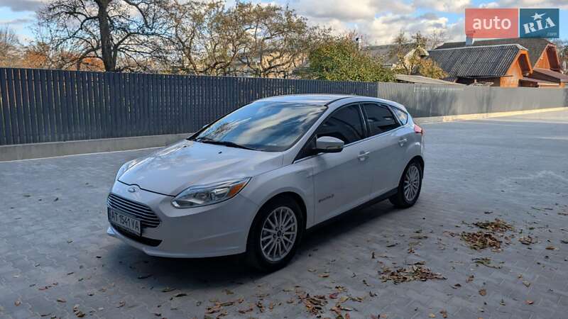 Хетчбек Ford Focus 2017 в Косові фото 12 Хетчбек Ford Focus 2017 в Косові