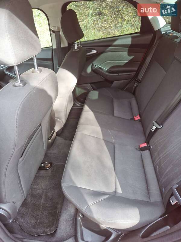 Седан Ford Focus 2016 в Києві