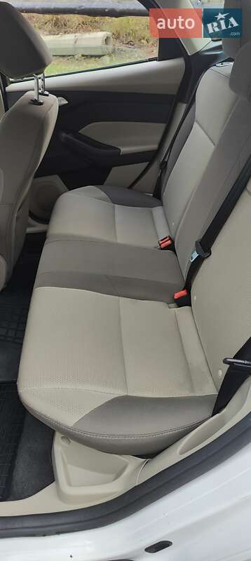 Хетчбек Ford Focus 2014 в Києві фото 9 Хетчбек Ford Focus 2014 в Києві