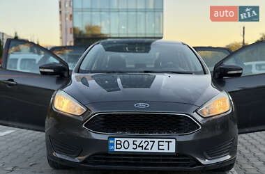 Седан Ford Focus 2015 в Збараже