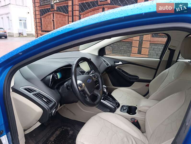 Хетчбек Ford Focus 2012 в Звягелі фото 8 Хетчбек Ford Focus 2012 в Звягелі