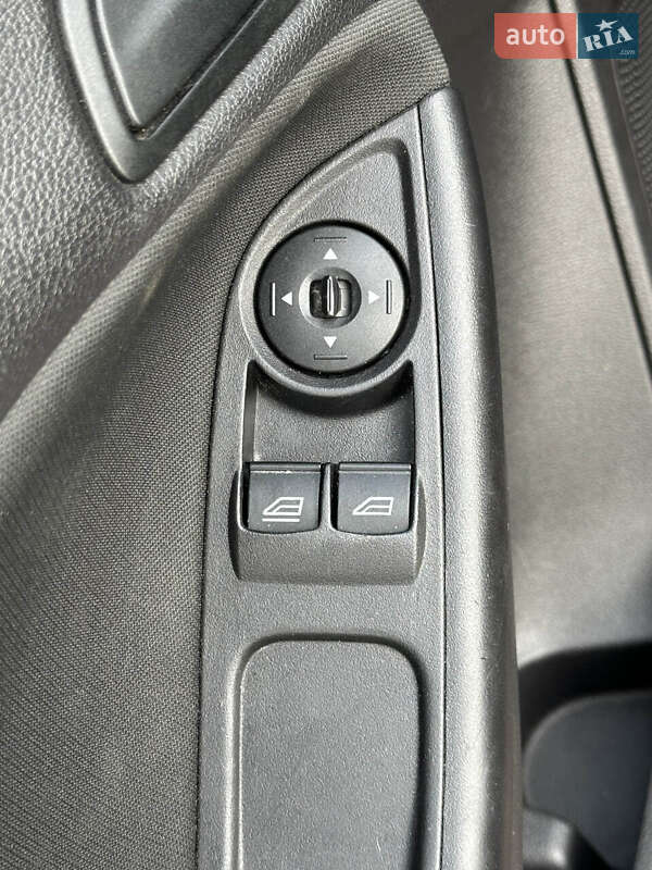 Седан Ford Focus 2015 в Белогородке фото 17 Седан Ford Focus 2015 в Белогородке