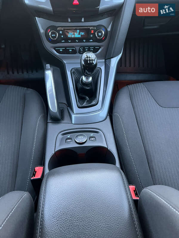Хетчбек Ford Focus 2011 в Житомирі фото 17 Хетчбек Ford Focus 2011 в Житомирі