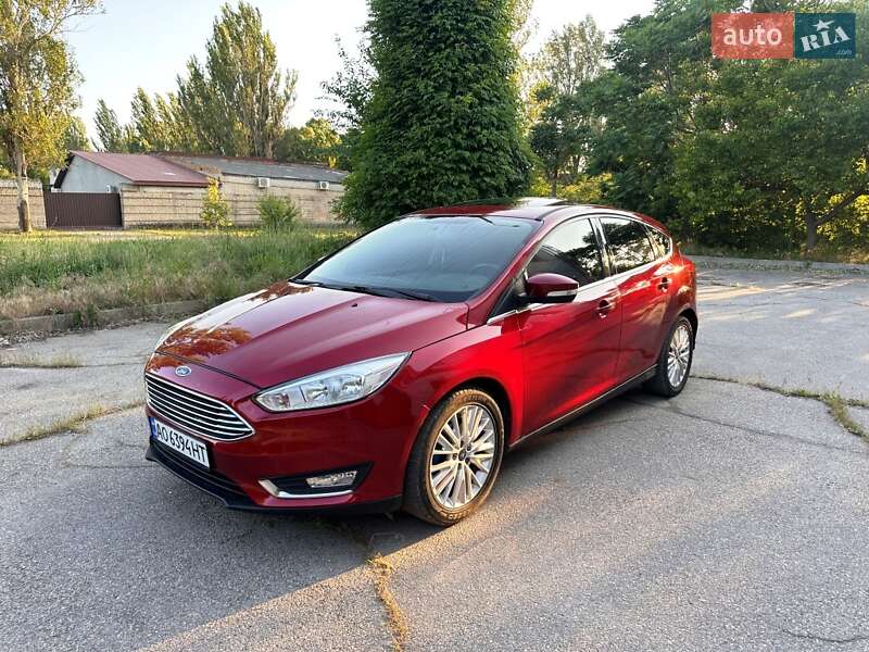 Хэтчбек Ford Focus 2016 в Запорожье