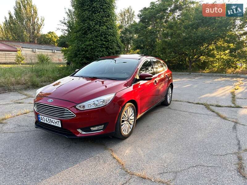 Хэтчбек Ford Focus 2016 в Запорожье