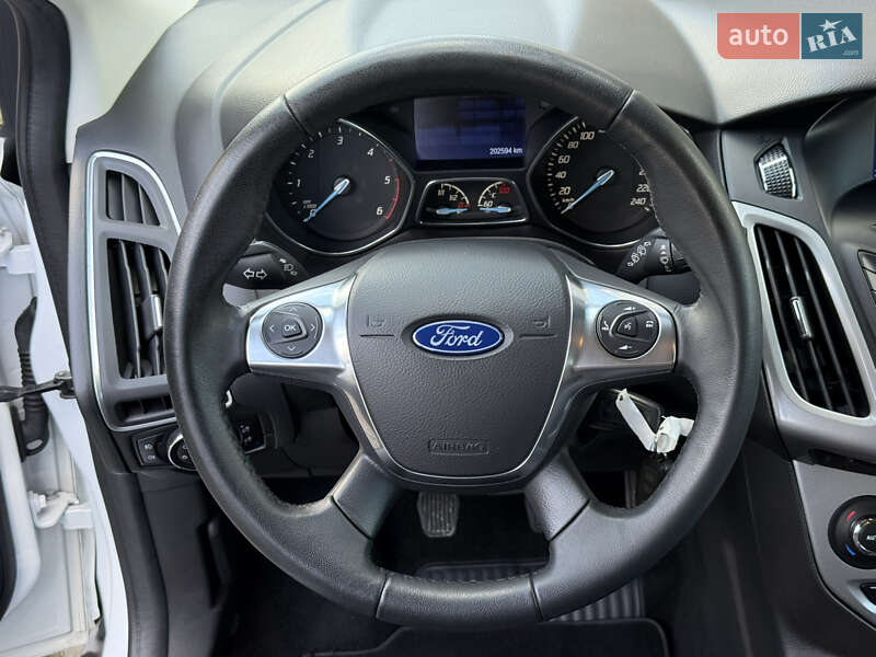 Универсал Ford Focus 2013 в Стрые фото 96 Универсал Ford Focus 2013 в Стрые