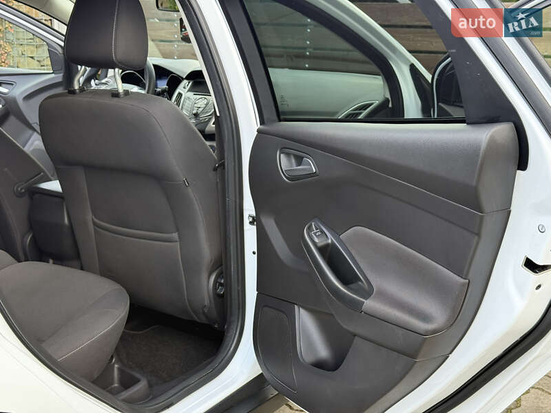 Универсал Ford Focus 2013 в Стрые фото 116 Универсал Ford Focus 2013 в Стрые