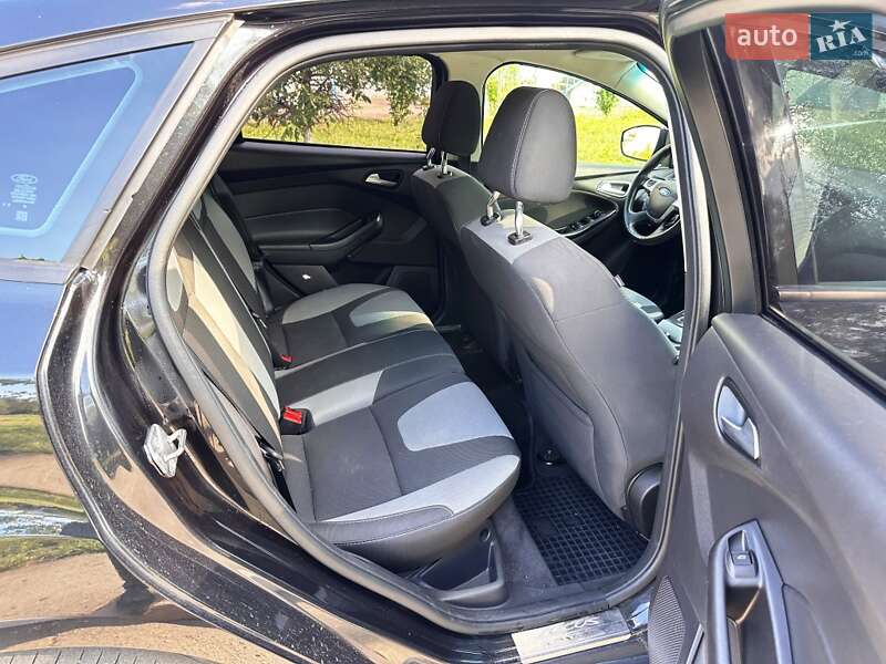 Хэтчбек Ford Focus 2012 в Запорожье