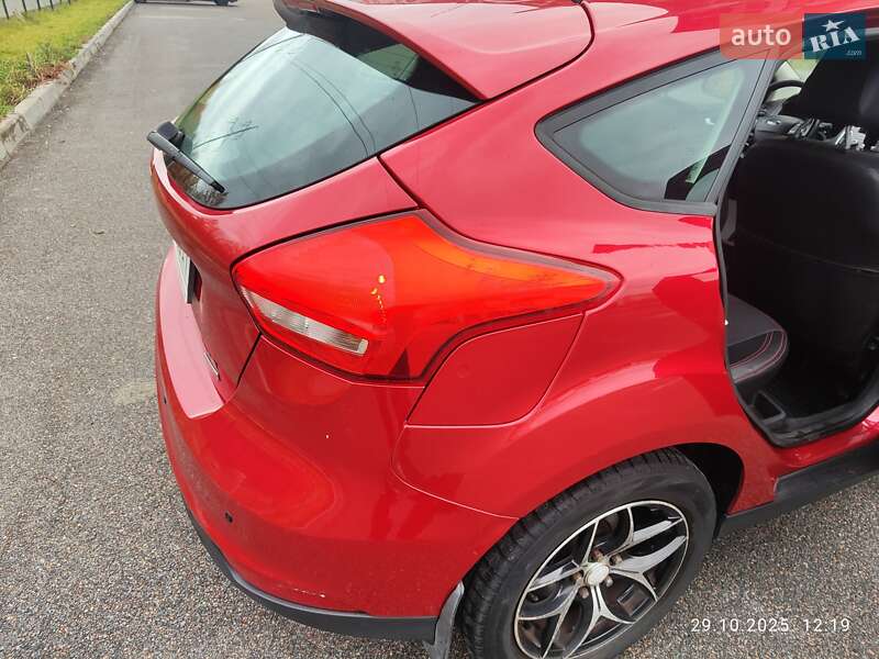 Хетчбек Ford Focus 2015 в Харкові