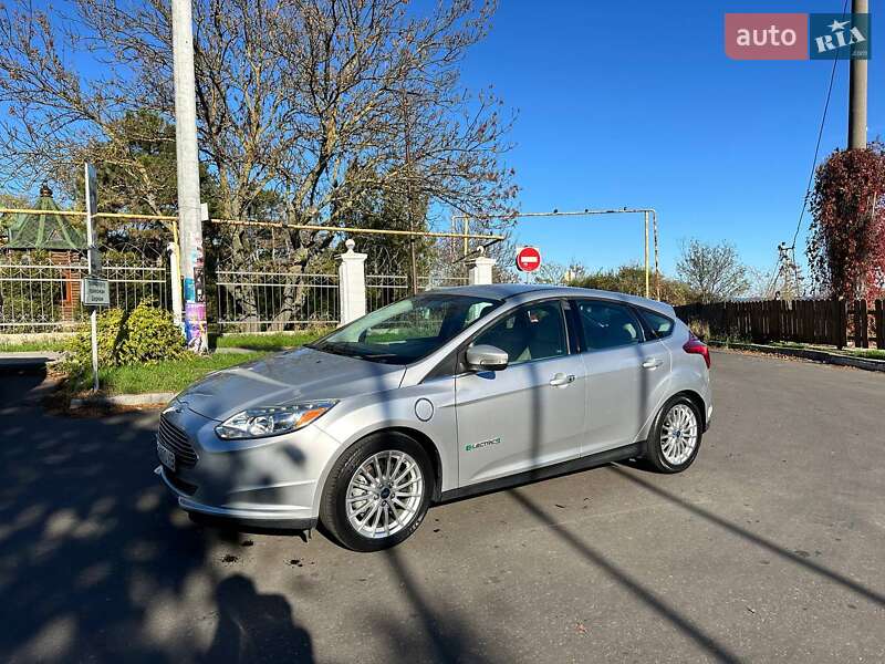 Хетчбек Ford Focus 2012 в Одесі фото 11 Хетчбек Ford Focus 2012 в Одесі