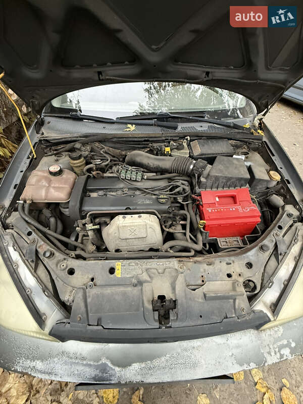 Седан Ford Focus 2002 в Києві