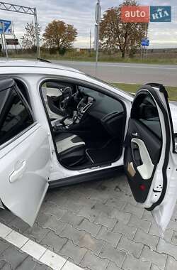 Хэтчбек Ford Focus 2014 в Золочеве