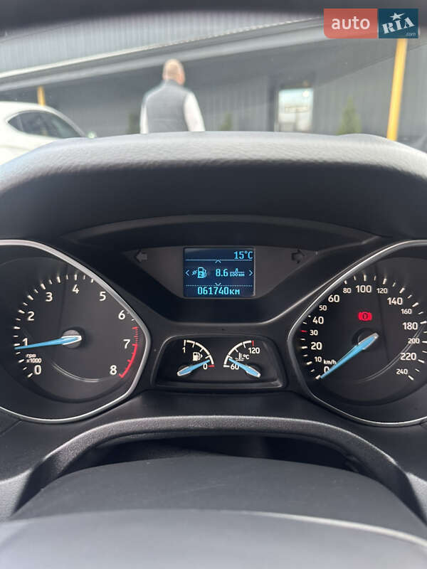 Седан Ford Focus 2017 в Чернівцях фото 15 Седан Ford Focus 2017 в Чернівцях