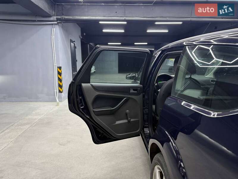 Універсал Ford Focus 2007 в Чернівцях фото 16 Універсал Ford Focus 2007 в Чернівцях